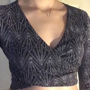 Crop top size L black glitter long sleeve